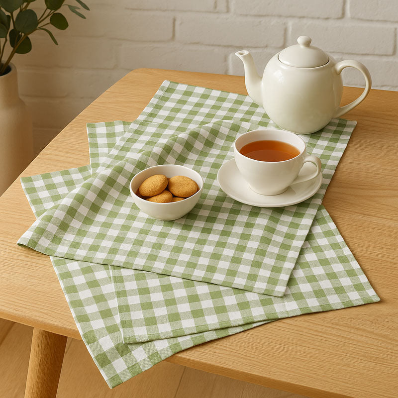 Doro Set Of Three Green And White Tea Towels