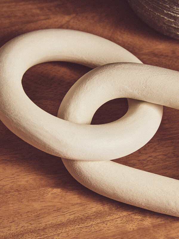 Cato White Wood 2 Link Chain Sculpture