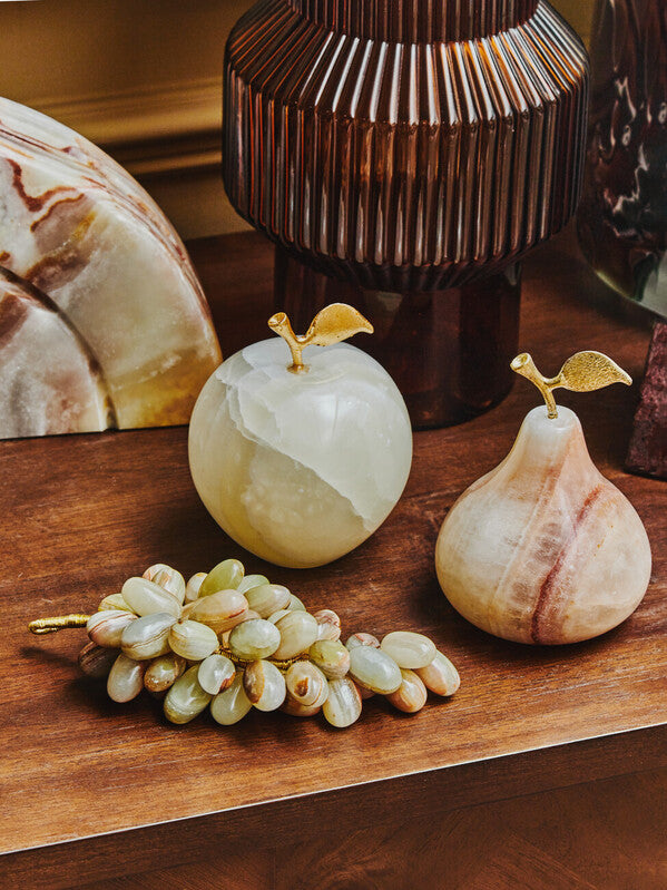 Oleena Onyx Decorative Gold Apple
