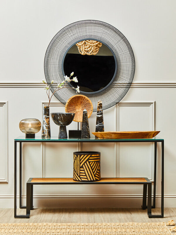 Salmo Large Black Marble Obelisk