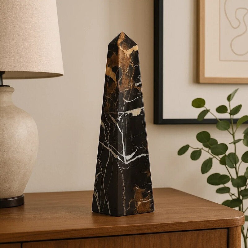 Salmo Large Black Marble Obelisk