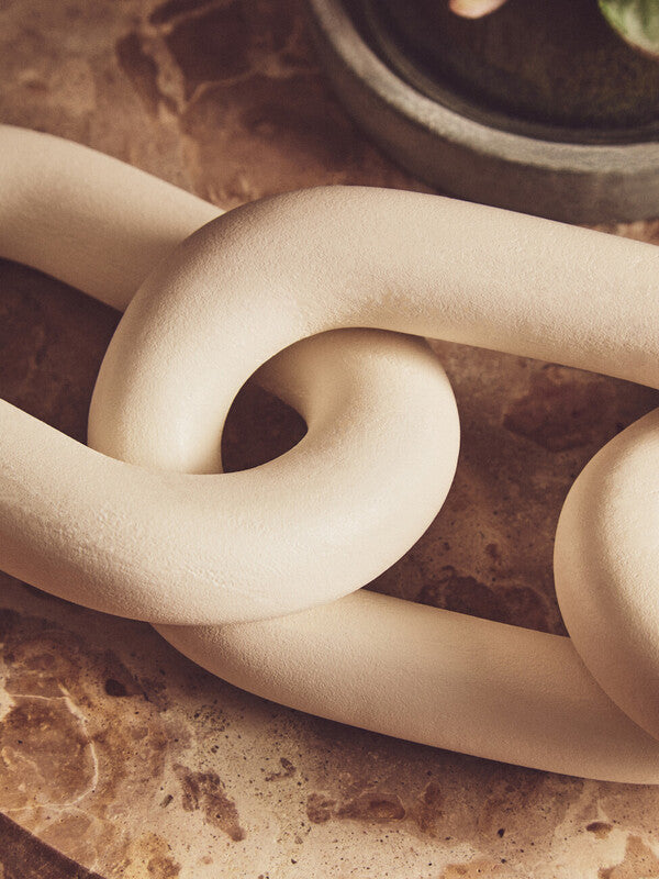 Cato White Wood 3 Link Chain Sculpture