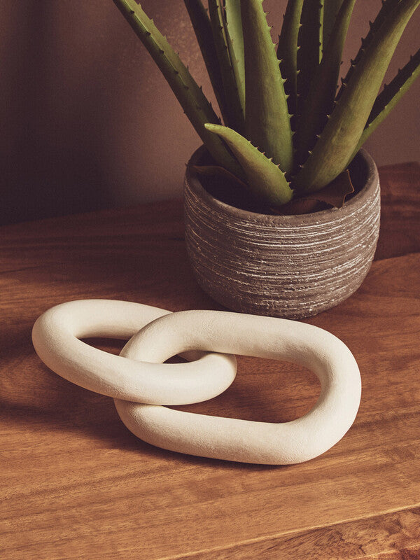 Cato White Wood 2 Link Chain Sculpture